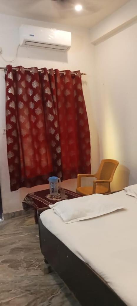 Vaibhav Sadan Dharmsala Hotel Ayodhya Ngoại thất bức ảnh