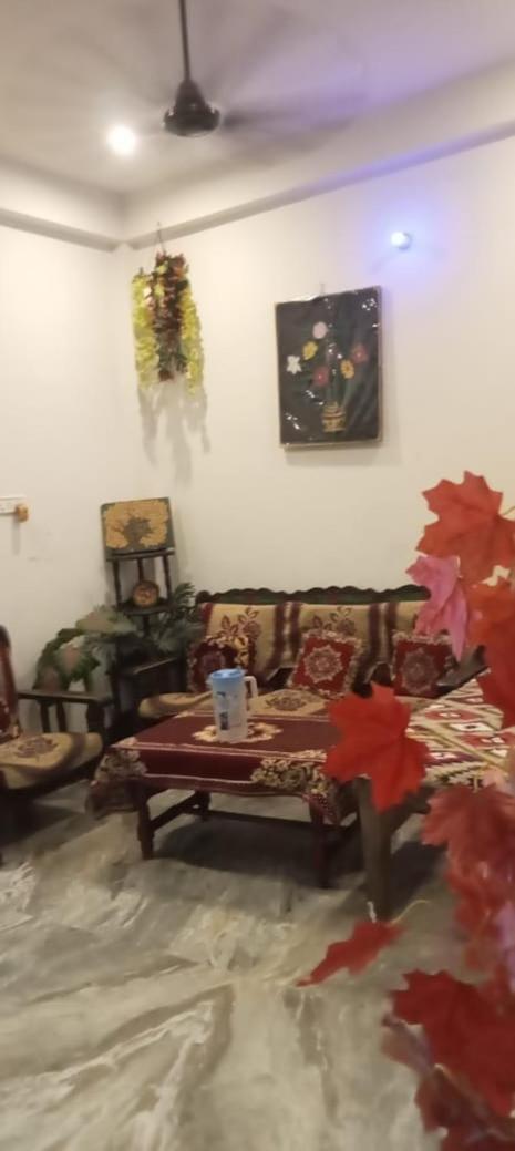 Vaibhav Sadan Dharmsala Hotel Ayodhya Ngoại thất bức ảnh