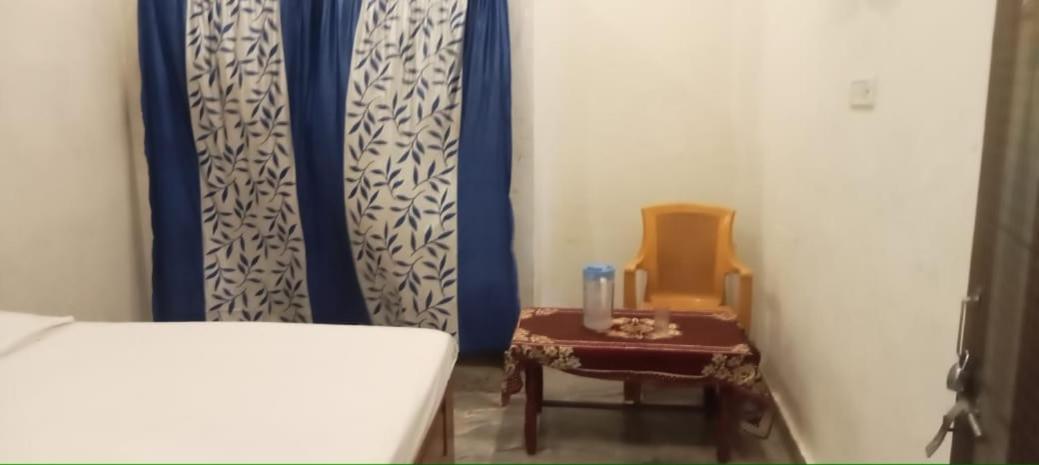 Vaibhav Sadan Dharmsala Hotel Ayodhya Ngoại thất bức ảnh